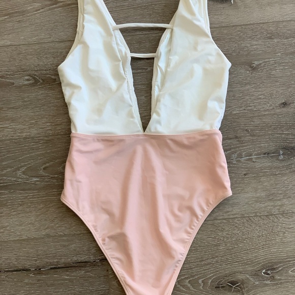 One-Piece Swimsuit size S pink and white NWOT - Picture 2 of 5